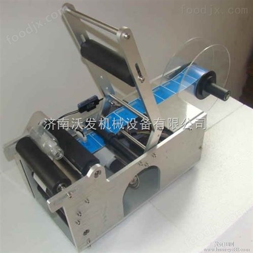 崂山啤酒圆瓶贴标机   玻璃瓶圆瓶贴标机 全自动平面纸箱贴标机